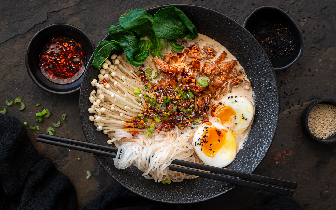 Krémový kuřecí tahini ramen