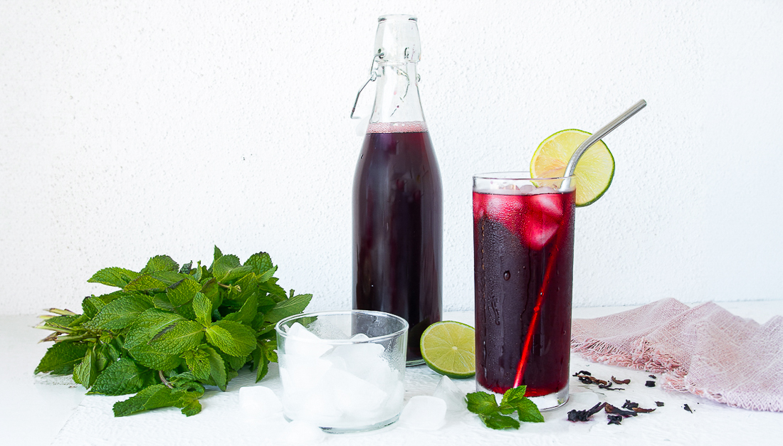 Ledový čaj Agua de Jamaica